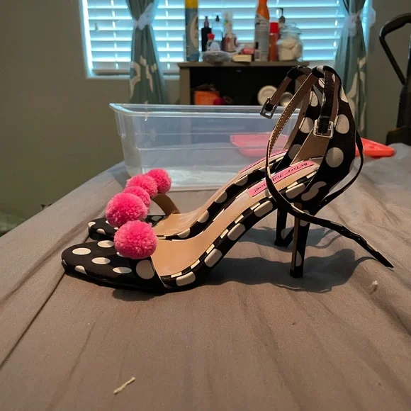 Betsey Johnson Black and Pink Polka Dot Heels - Picture 2 of 3